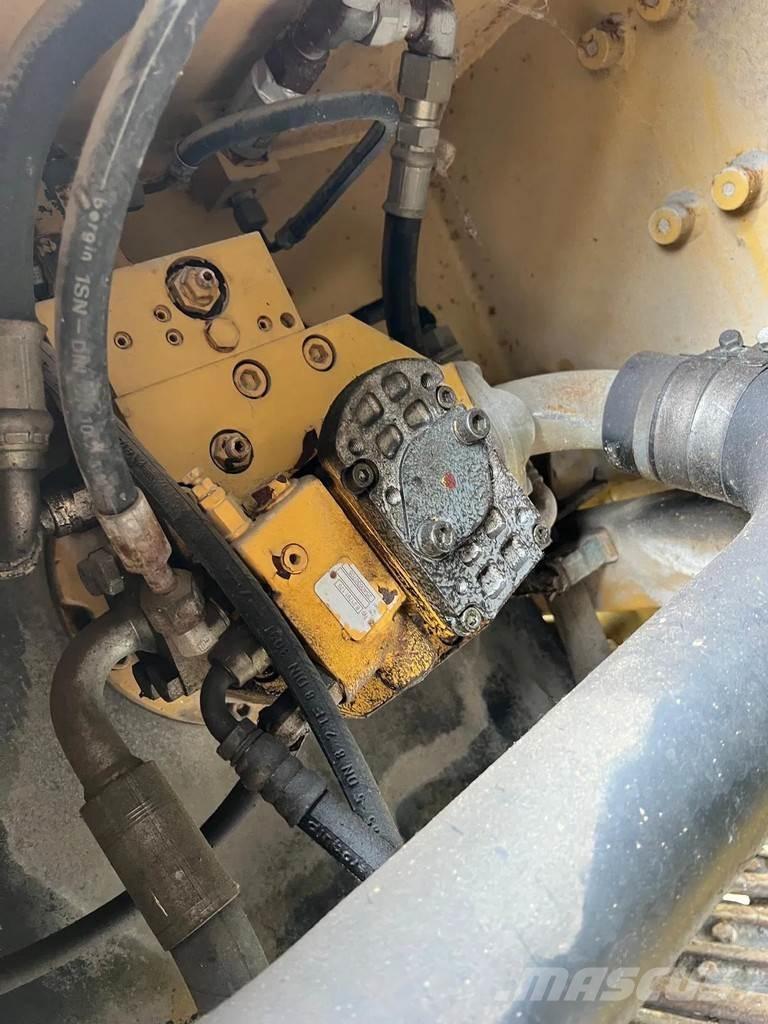 CAT 211B Pásové rýpadlá