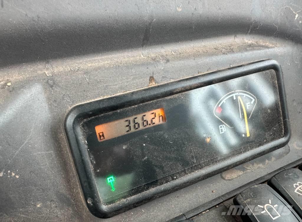 Volvo EC 27 D Mini rýpadlá < 7t