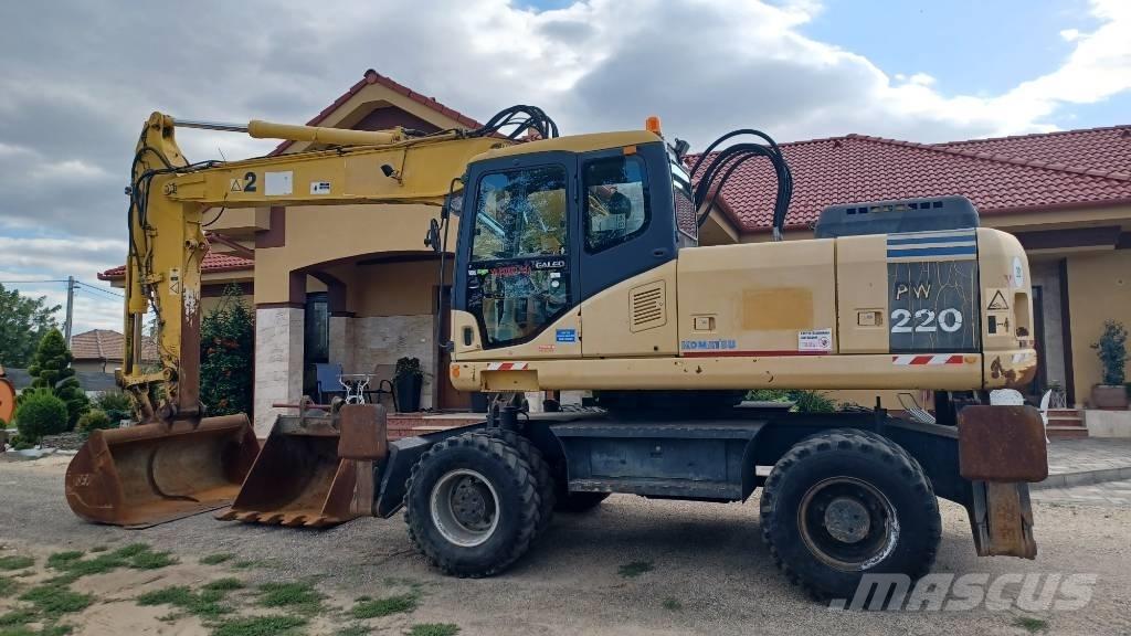 Komatsu PW 220-7 Kolesové rýpadlá