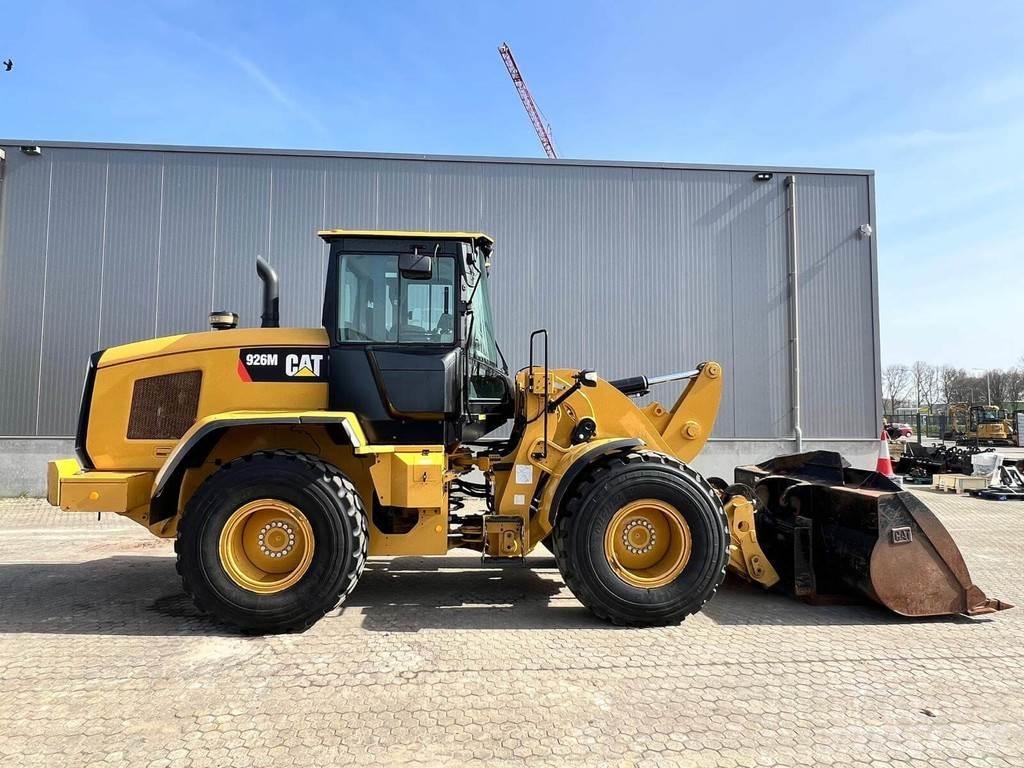 CAT 926M Kolesové nakladače