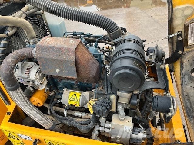 JCB VMT 160-80 Tandemové valce