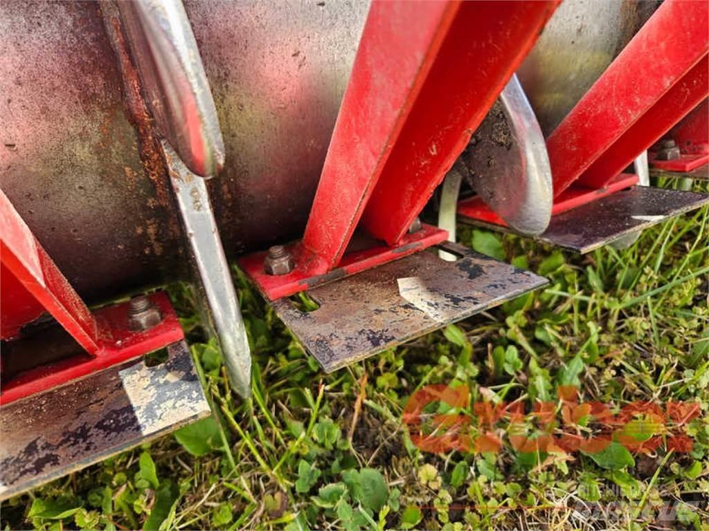 Lely 2,50 m Rotačné brány a pôdne frézy