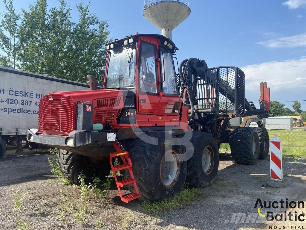 Komatsu 895 Lesné traktory
