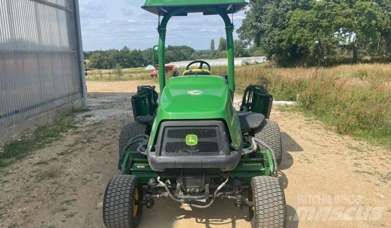 John Deere 7700A Kosačky fervejí