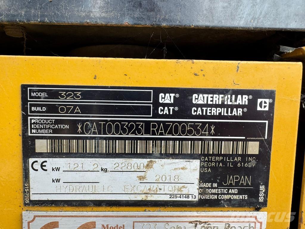 CAT 323 Pásové rýpadlá
