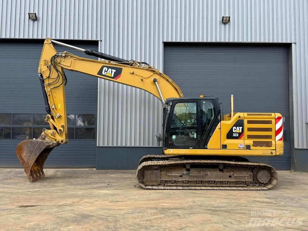 CAT 323 07A Pásové rýpadlá