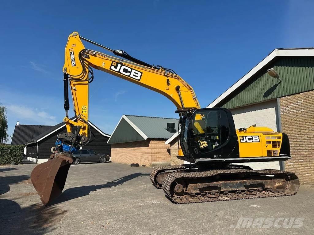 JCB JS220LC plus Pásové rýpadlá