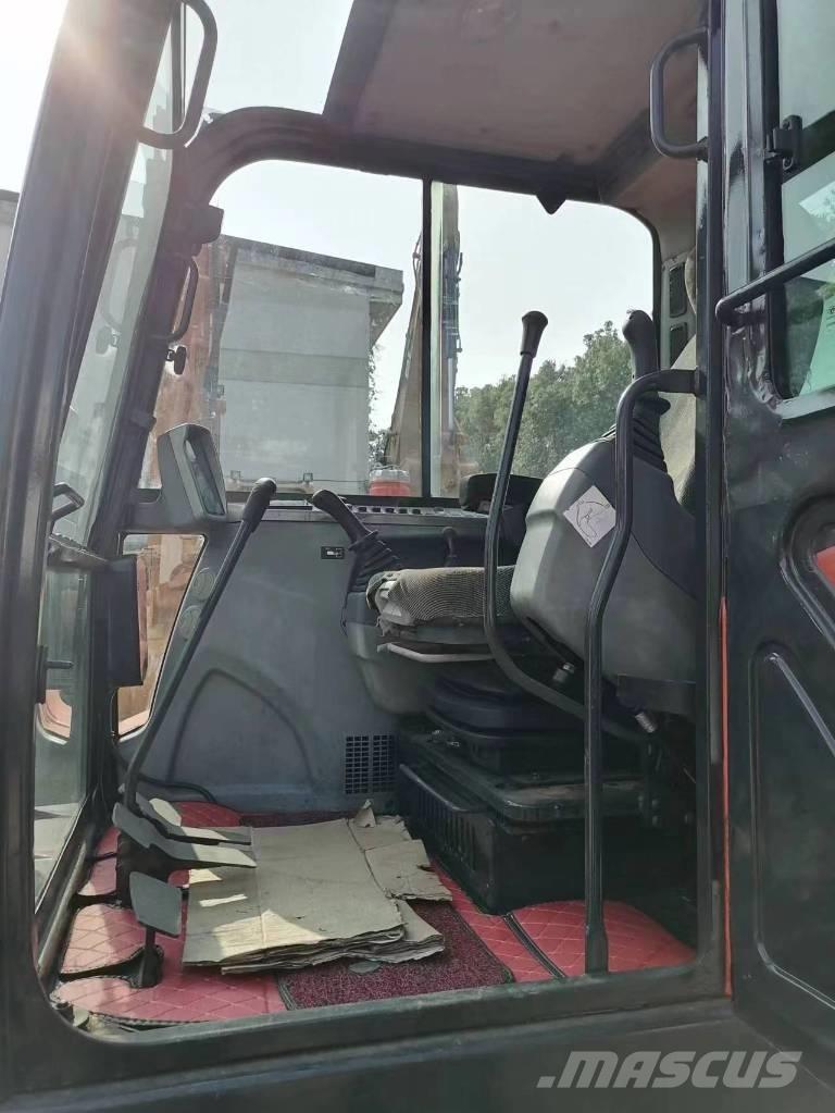 Doosan DX 60-9 C Midi rýpadlá 7 t - 12 t