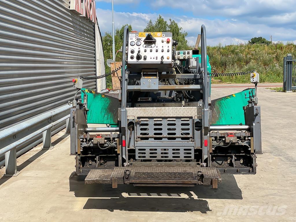 Vögele SUPER 800 Finišéry