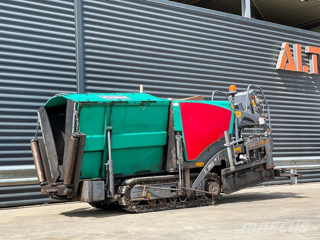 Vögele SUPER 800 Finišéry