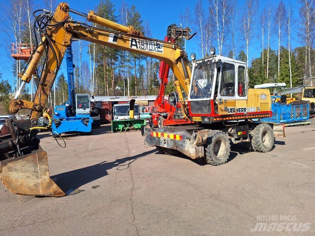 Liebherr A 902 Kolesové rýpadlá