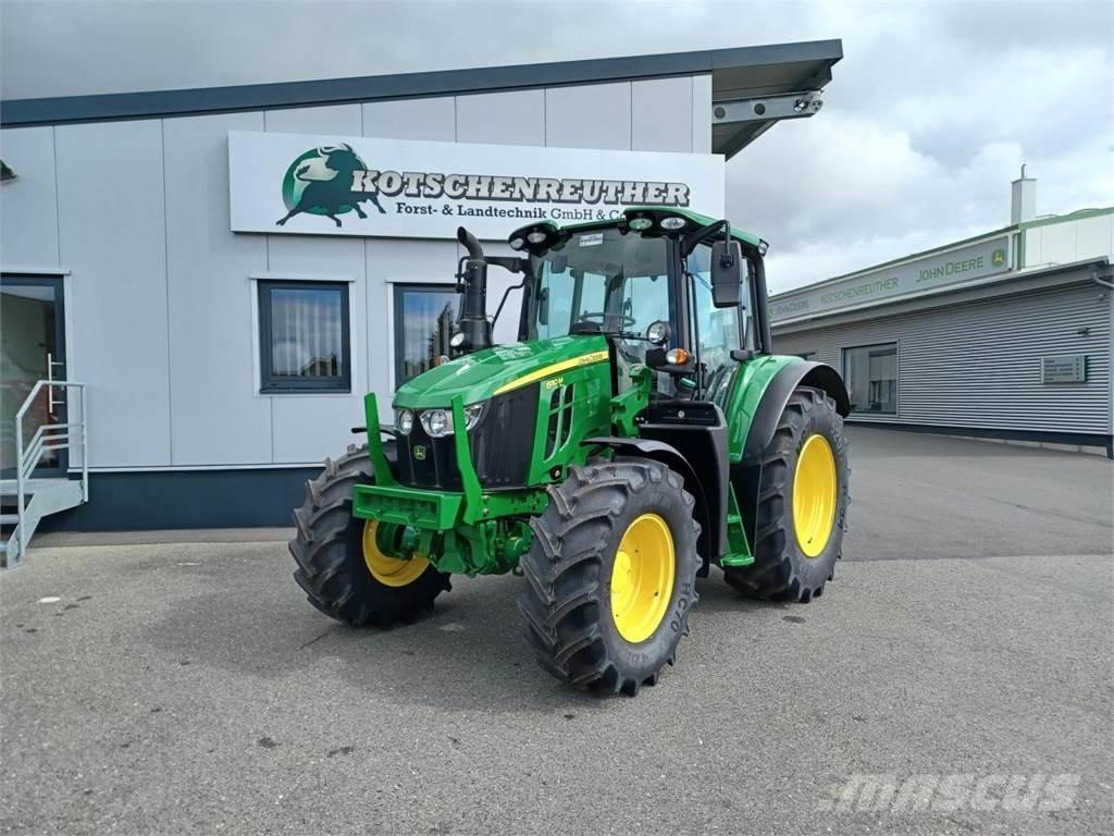 John Deere 6110M Traktory