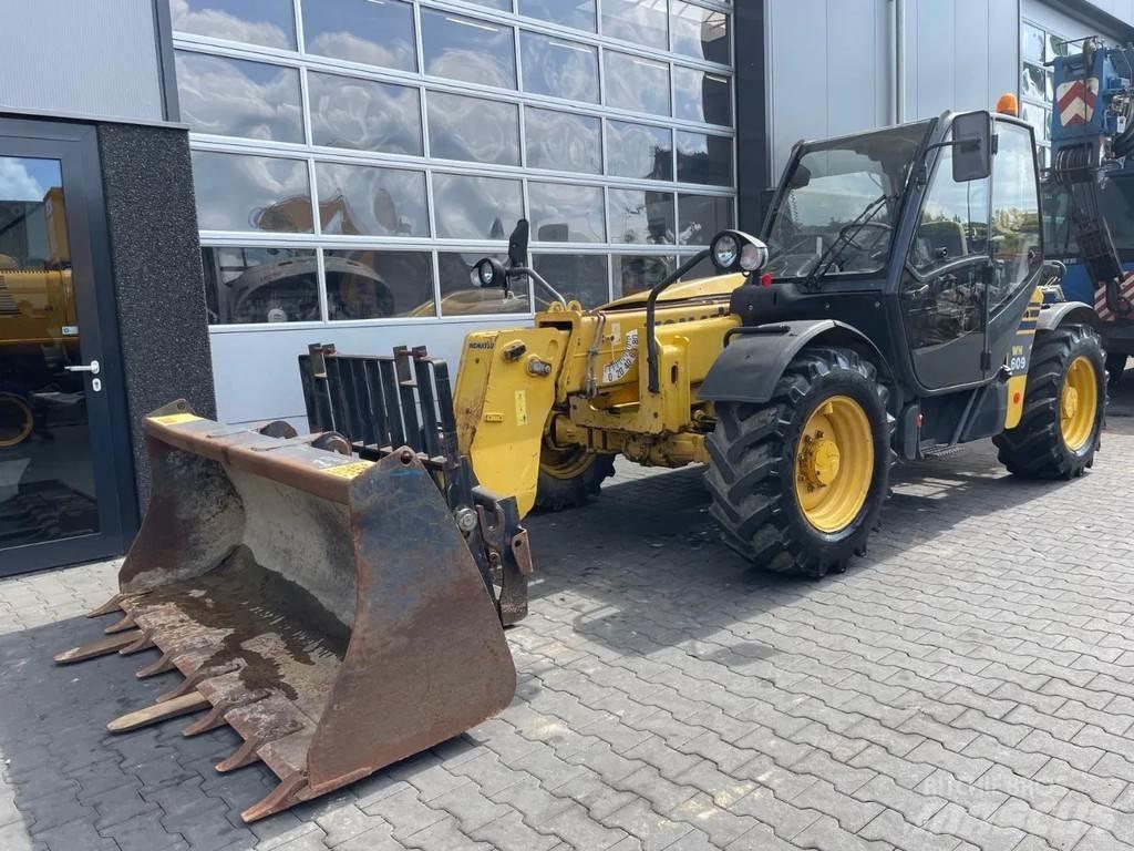 Komatsu WH609-1ED Teleskopické manipulátory