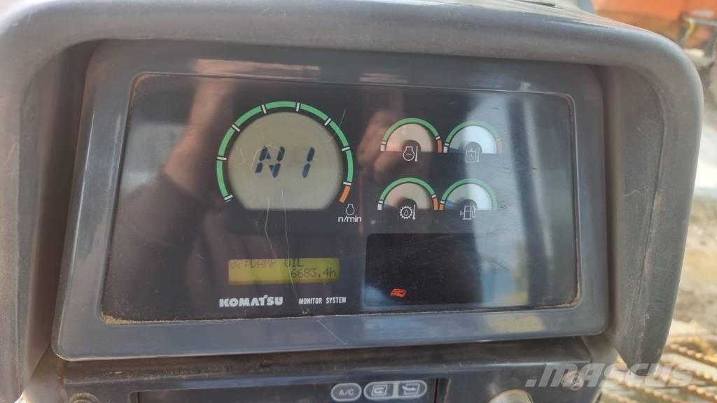 Komatsu D 61 PX-15 Pásové dozéry