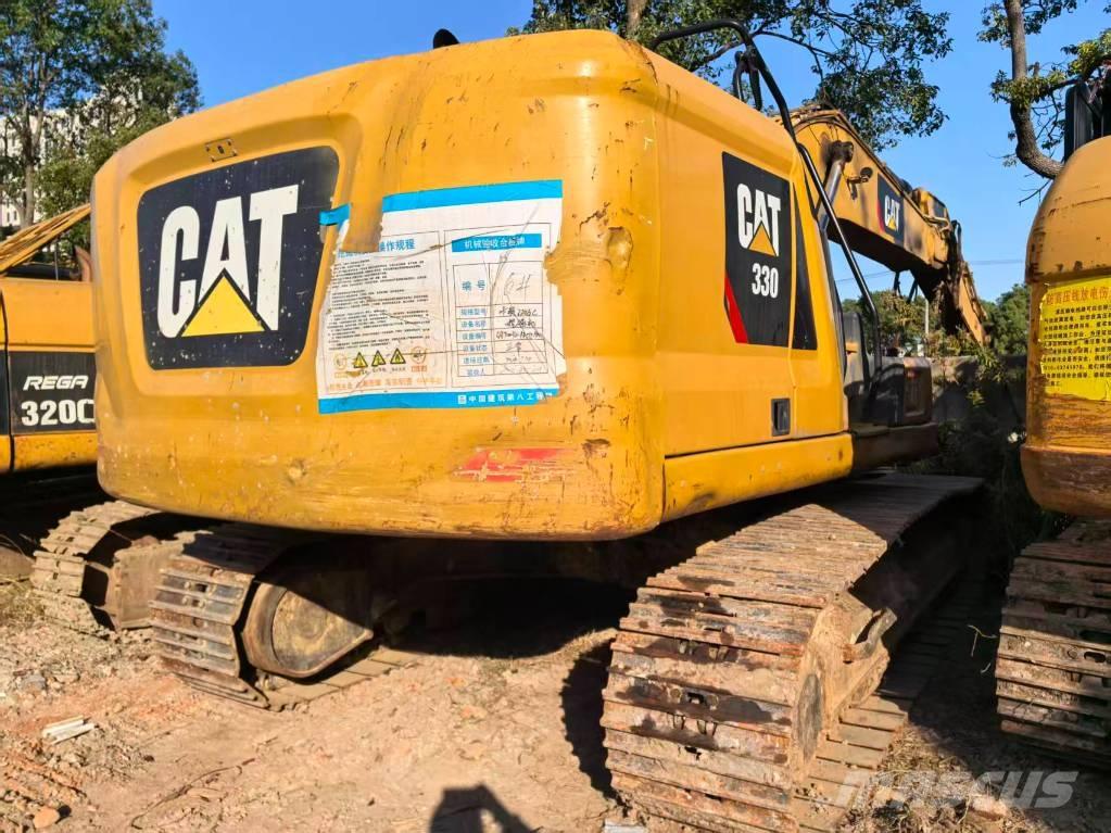 CAT 323 Pásové rýpadlá