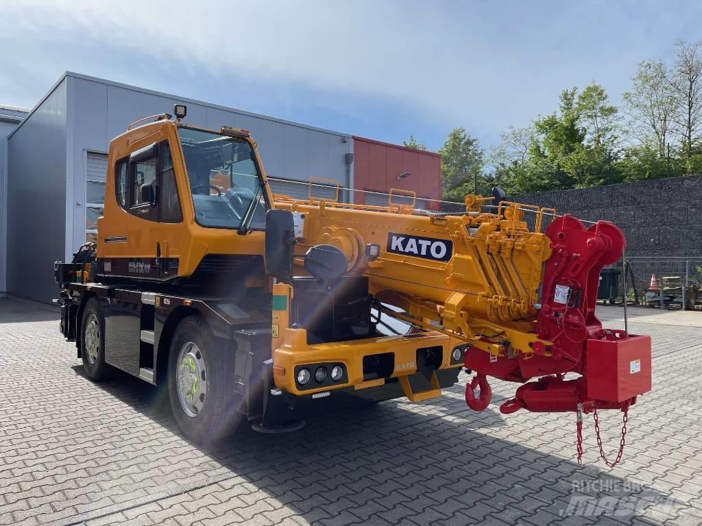 Kato CR-130Rv Žeriavy pre ťažký terén