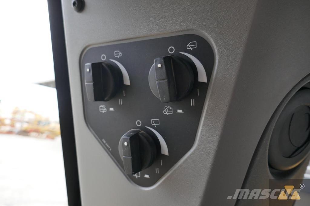 CAT D7E Pásové dozéry