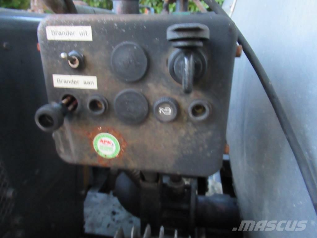 Burtec TSH 1000 Rozstrekovače asfaltu