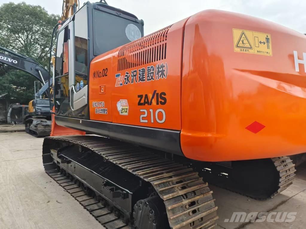Hitachi ZX 210 Pásové rýpadlá