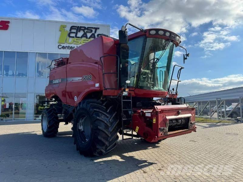 Case IH AF 5088 Kombinované zberacie stroje