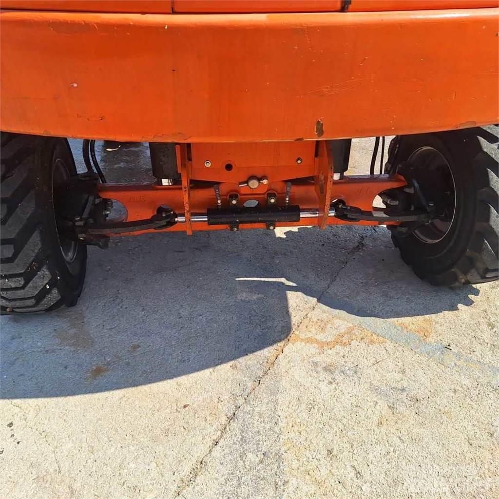 JLG 460SJ Teleskopické plošiny