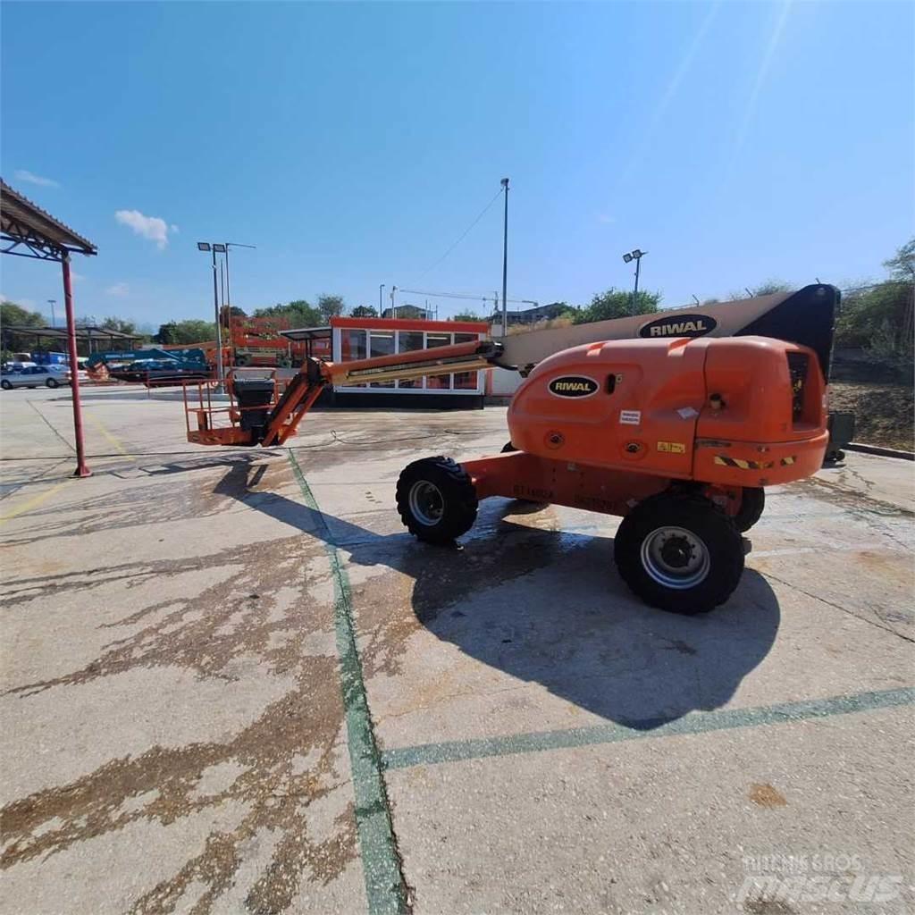 JLG 460SJ Teleskopické plošiny
