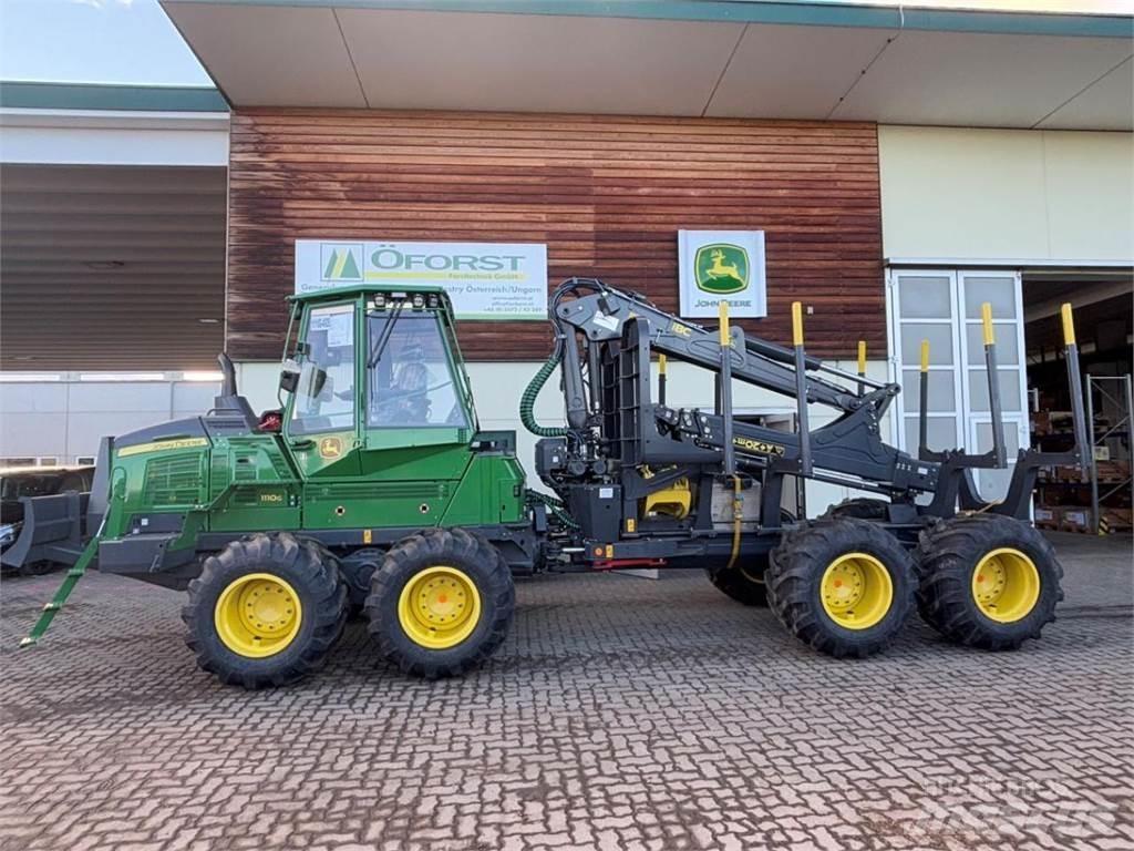 John Deere 1110 G Lesné traktory
