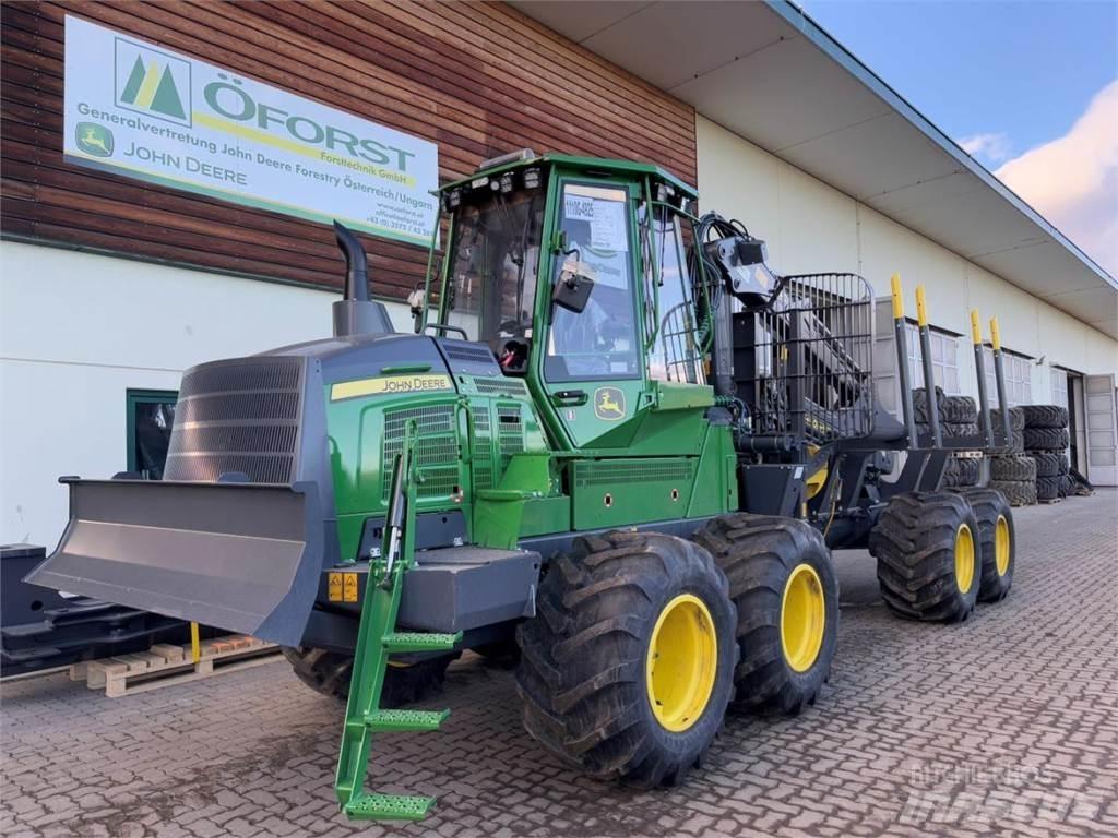 John Deere 1110 G Lesné traktory