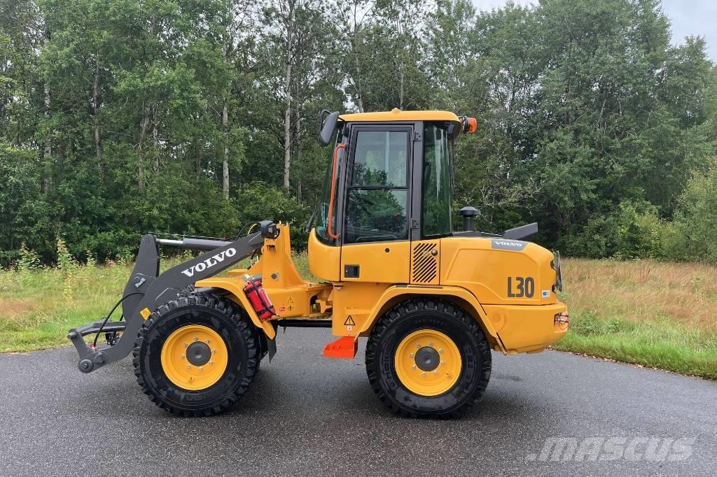 Volvo L 30 Kolesové nakladače