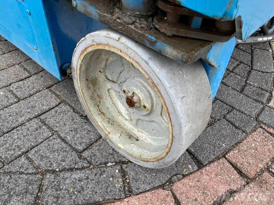 Genie GS 2646 Nožnicové zdvíhacie plošiny