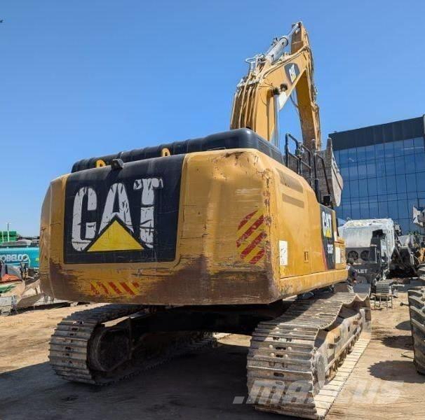 CAT 330 Pásové rýpadlá