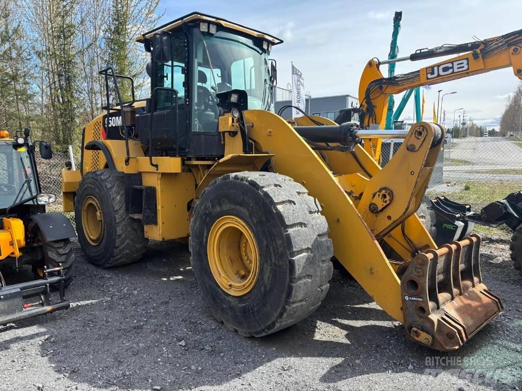 CAT 950M Kolesové nakladače