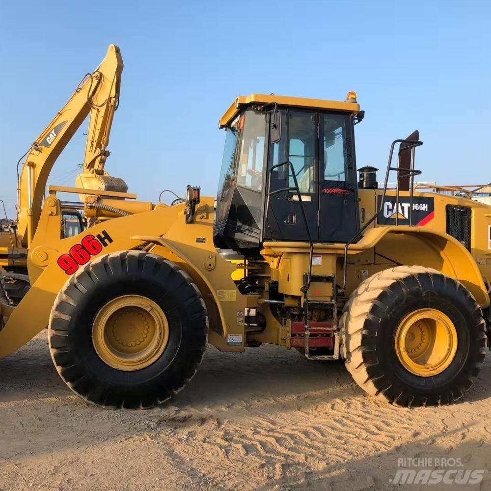 CAT 966H Kolesové nakladače
