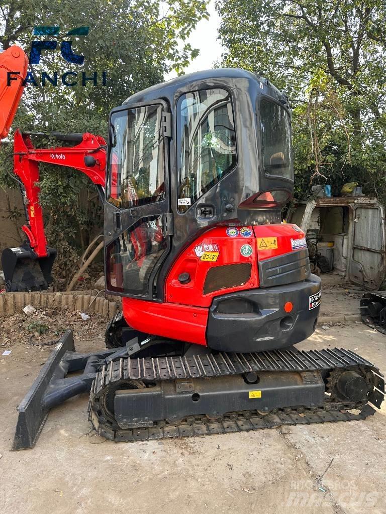 Kubota U 35 Pásové rýpadlá