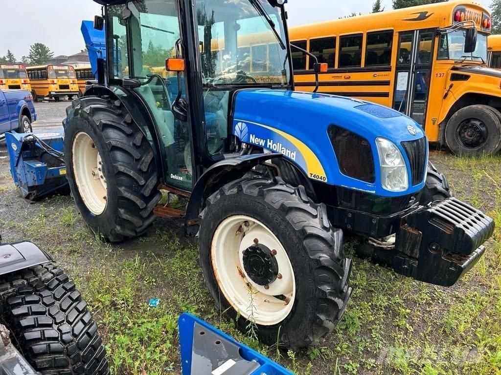New Holland T 4040 Traktory