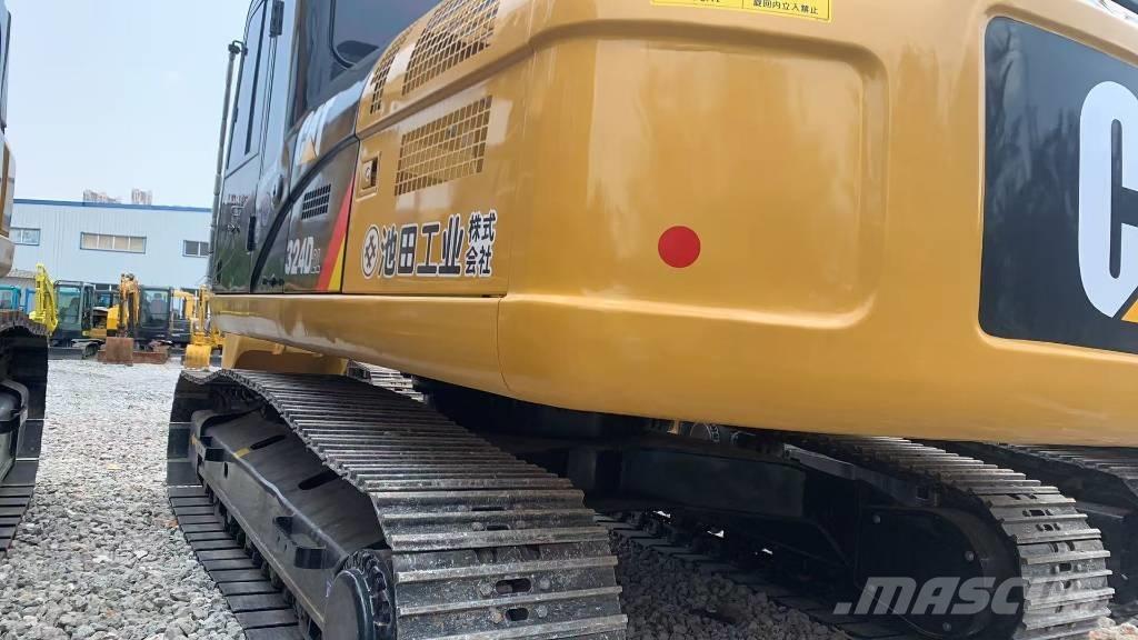CAT 324 D L Pásové rýpadlá