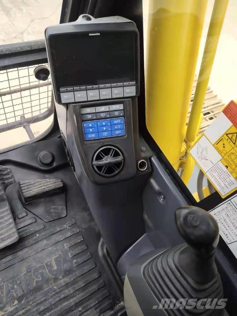 Komatsu PC 200 Pásové rýpadlá