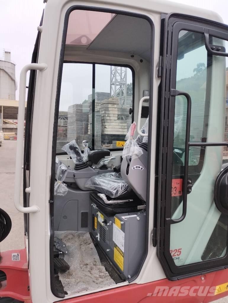 Takeuchi TB 225 Mini rýpadlá < 7t