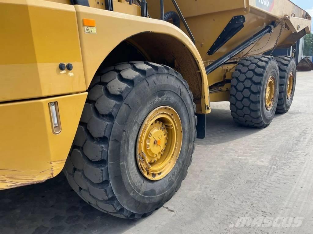 CAT 735C Kĺbové nákladné autá