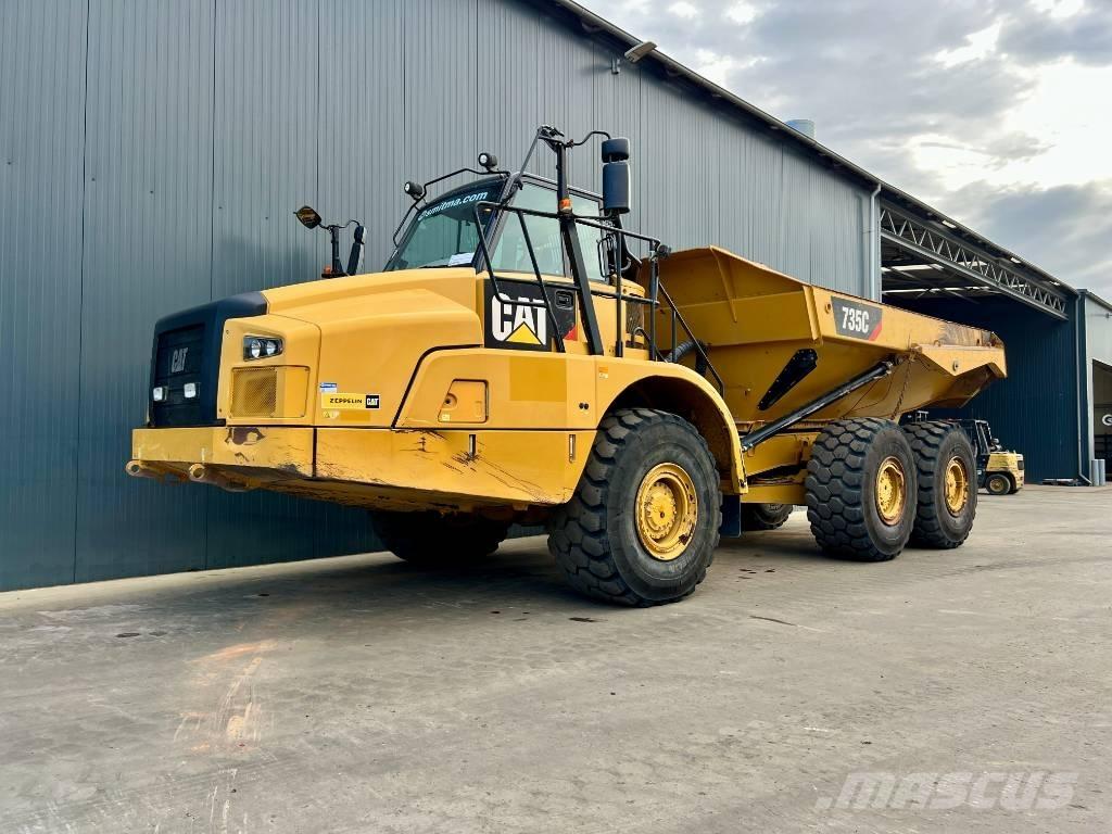 CAT 735C Kĺbové nákladné autá