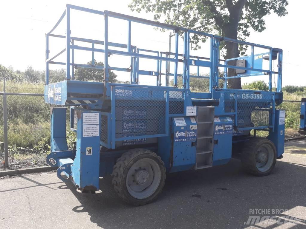 Genie GS 3390 Nožnicové zdvíhacie plošiny