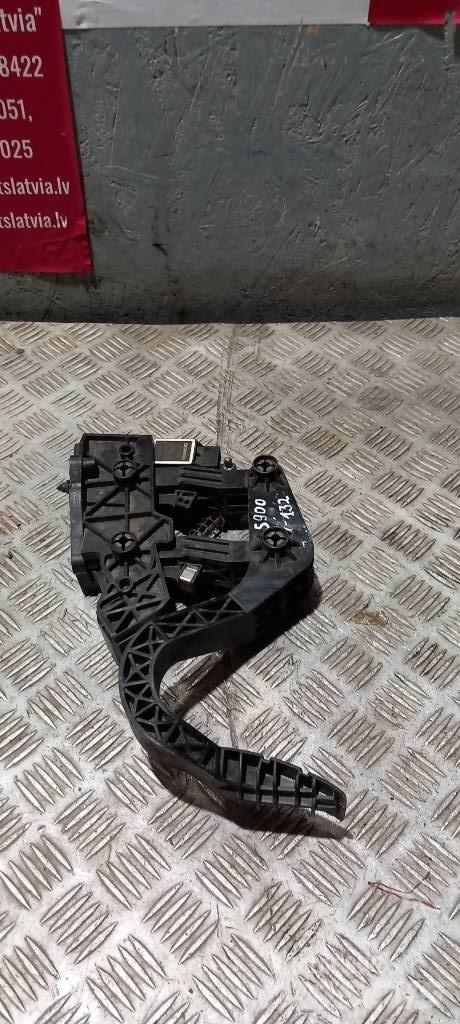 Scania R 480    1753411 Kabíny a interiér