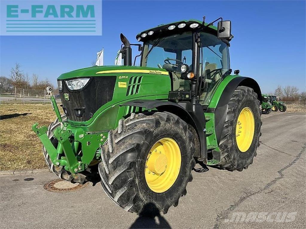 John Deere 6215r Traktory