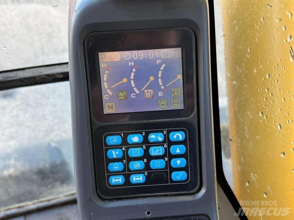 Komatsu PW 160-7 Kolesové rýpadlá
