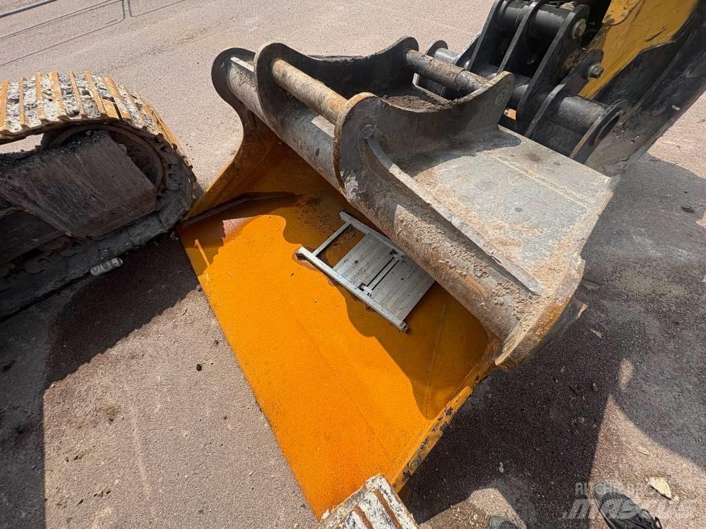 Volvo ECR 235 EL Pásové rýpadlá