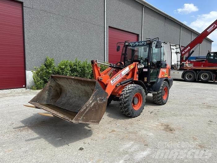 Kubota R065 Kolesové nakladače