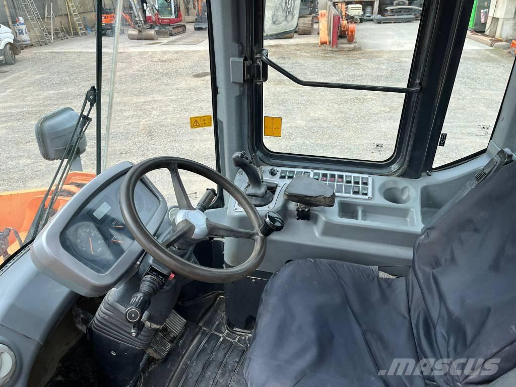 Doosan DL 200 Kolesové nakladače