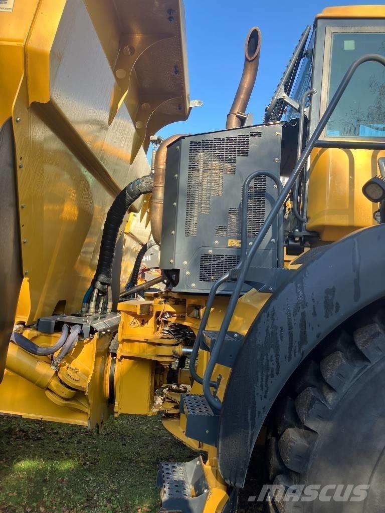 Bell B45E 6x6 Kĺbové nákladné autá