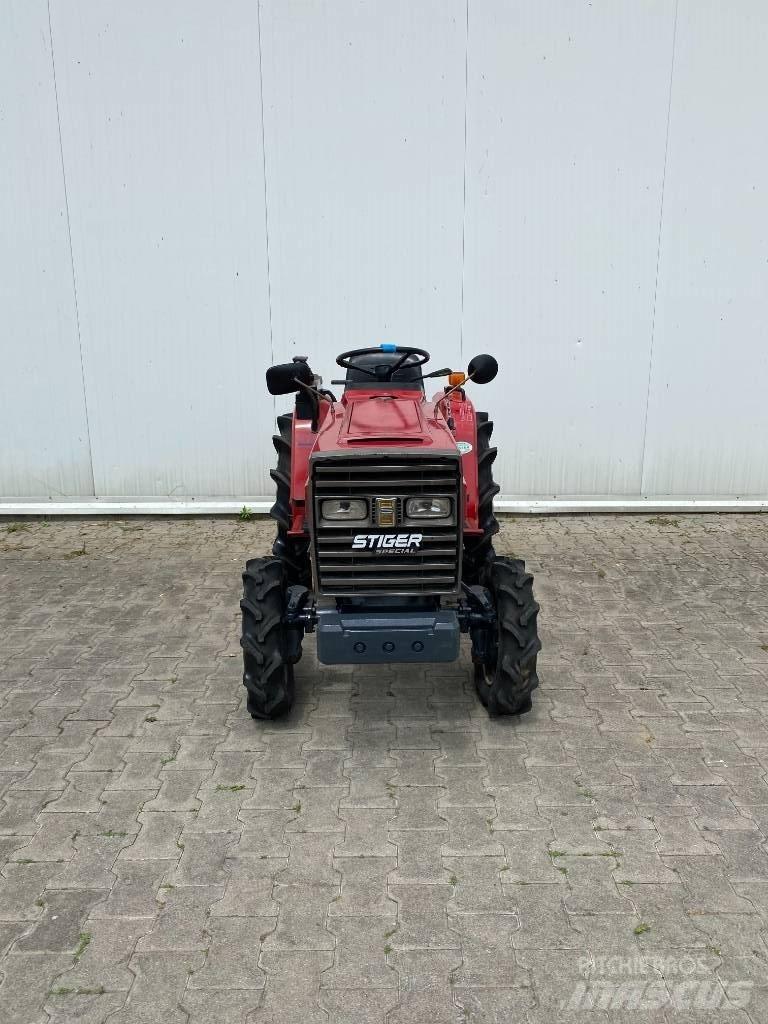 Shibaura P15 Kompaktné traktory