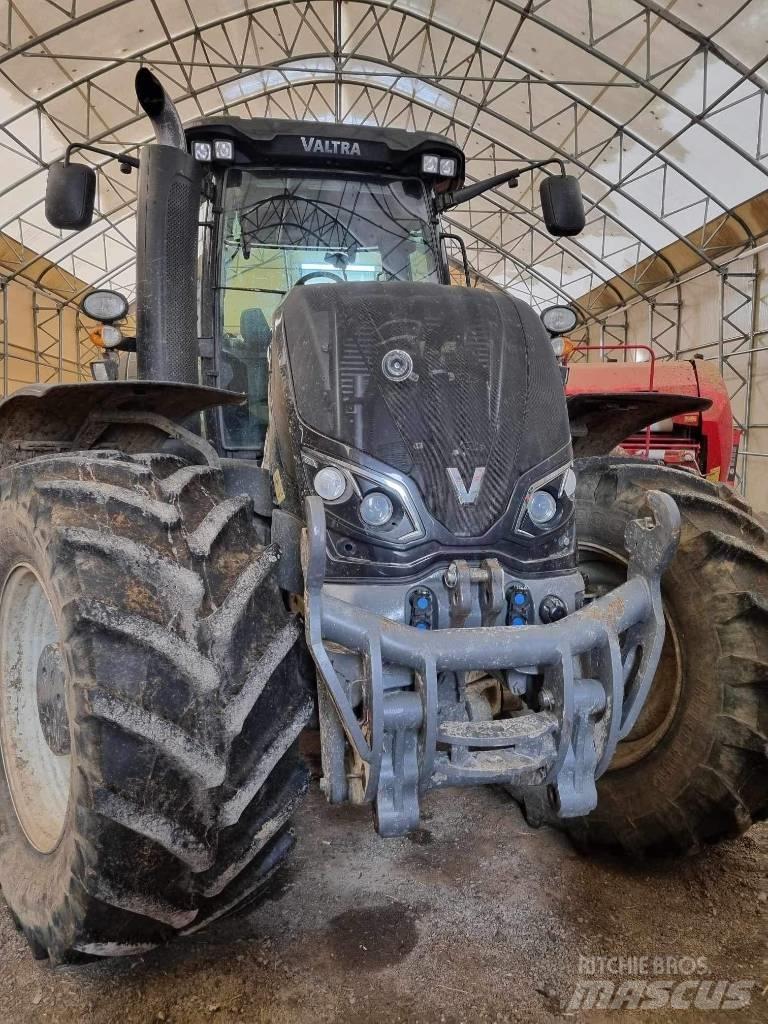 Valtra S 374 Traktory